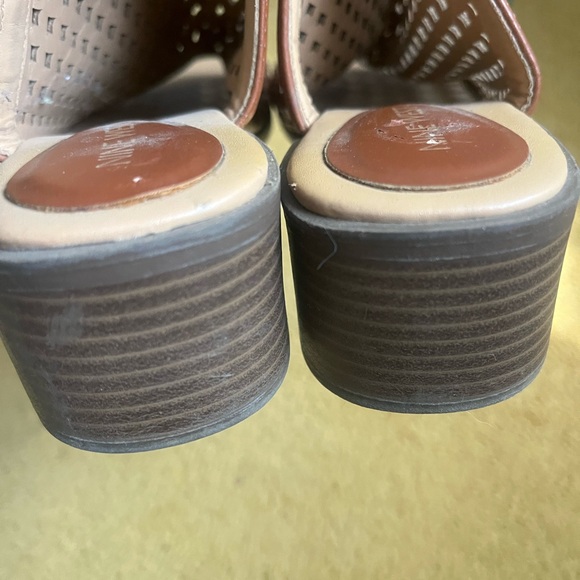 Nine West Open Toe Sandal Shoes Size 5 Brown Leather Block Heel - Picture 6 of 7